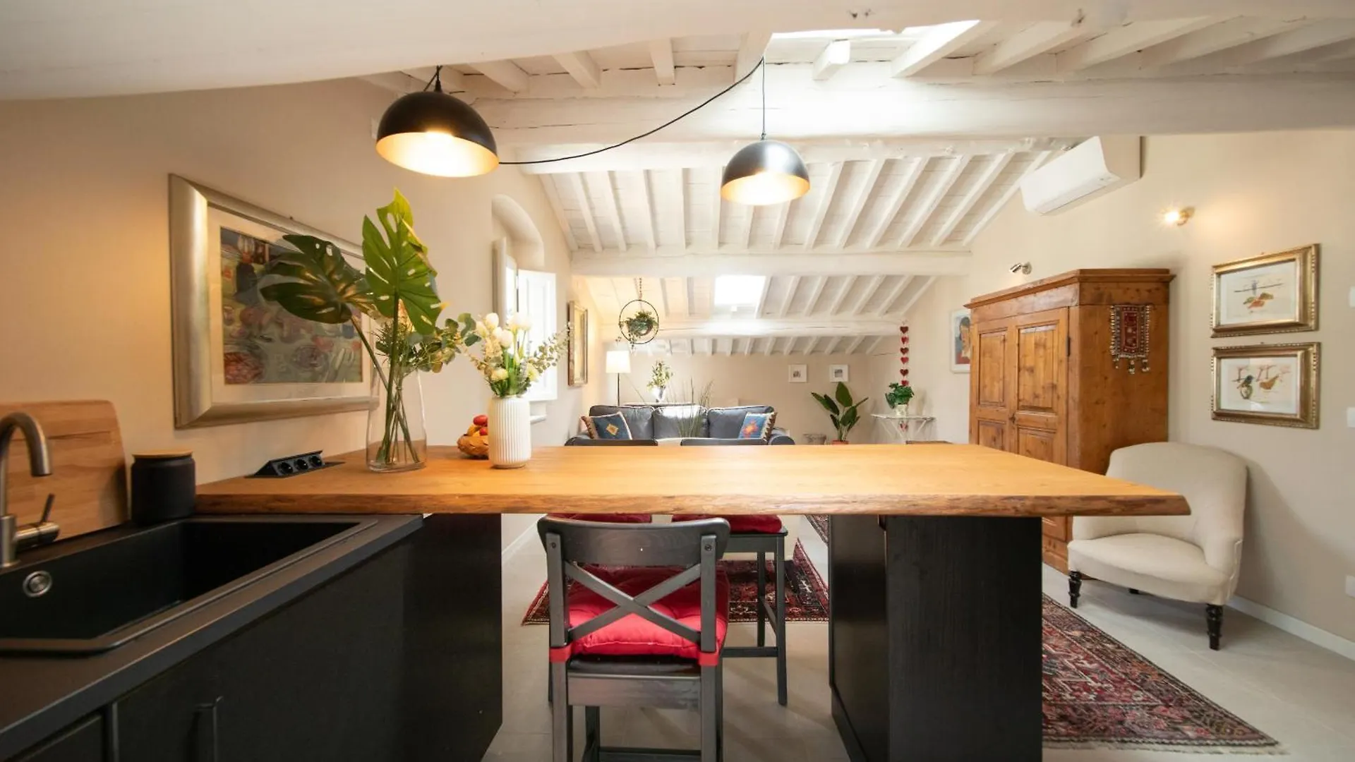 Casa Cantore Close To The Walls 루카 이탈리아