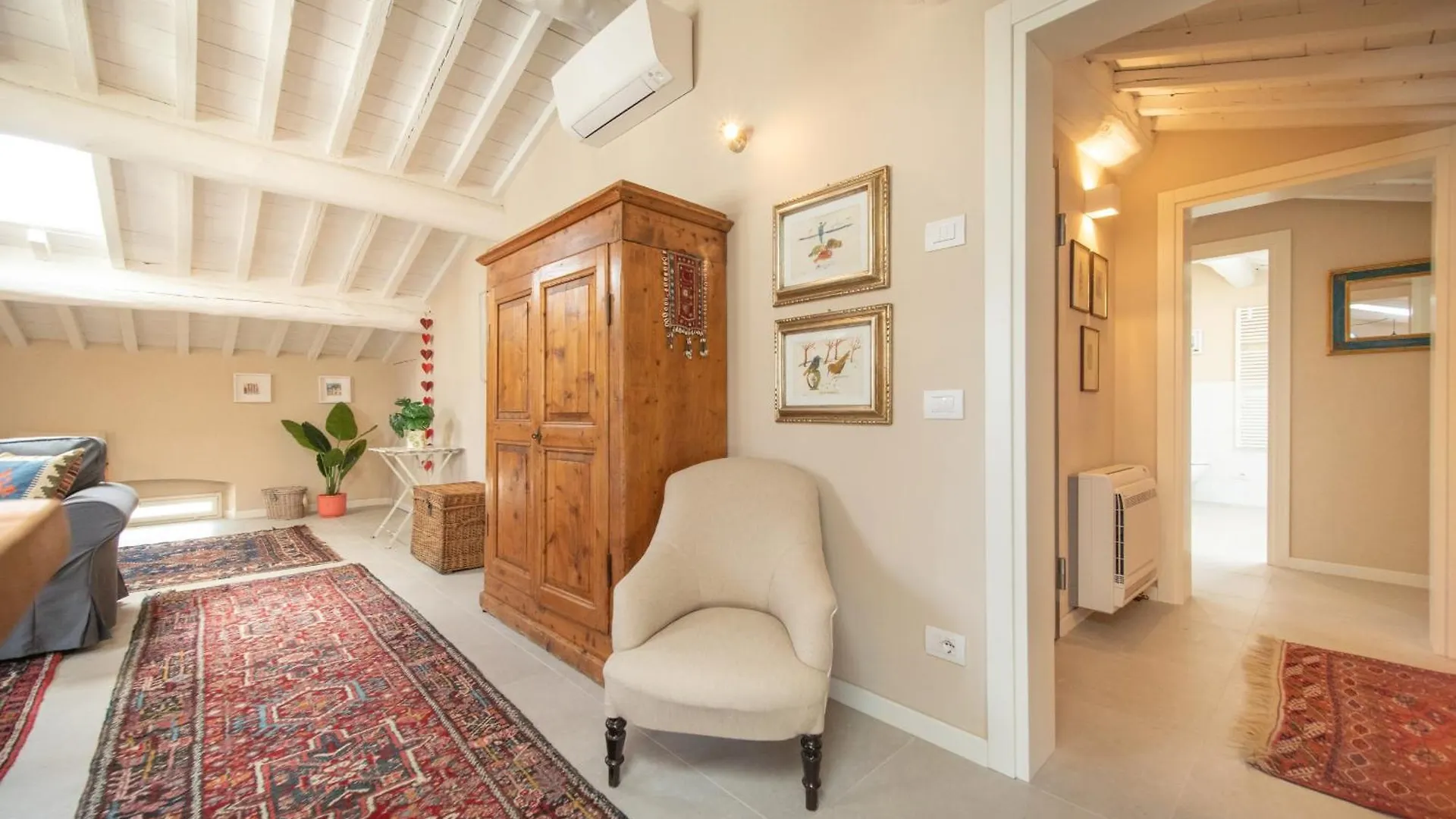 Casa Cantore Close To The Walls 루카 0*,  이탈리아