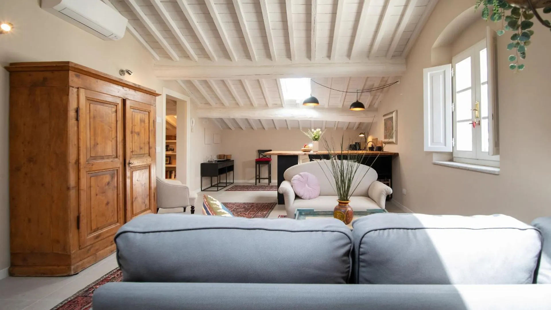 Casa Cantore Close To The Walls 루카 0*,  이탈리아